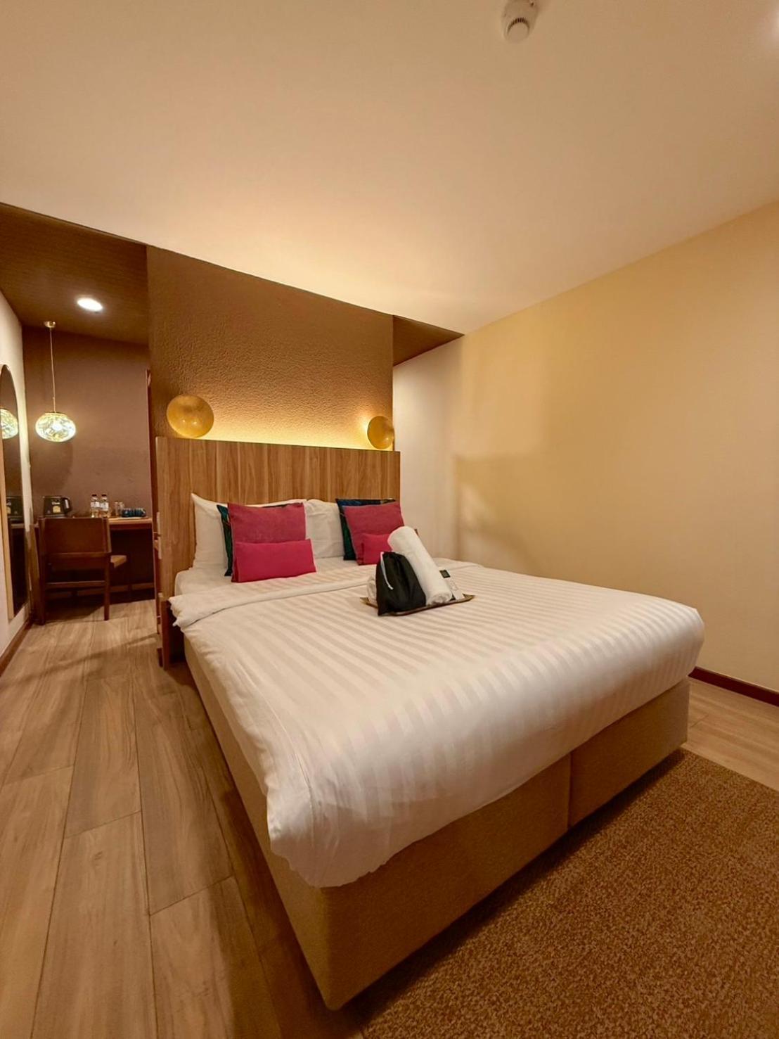 Mybed Chonburi Hotell Exteriör bild